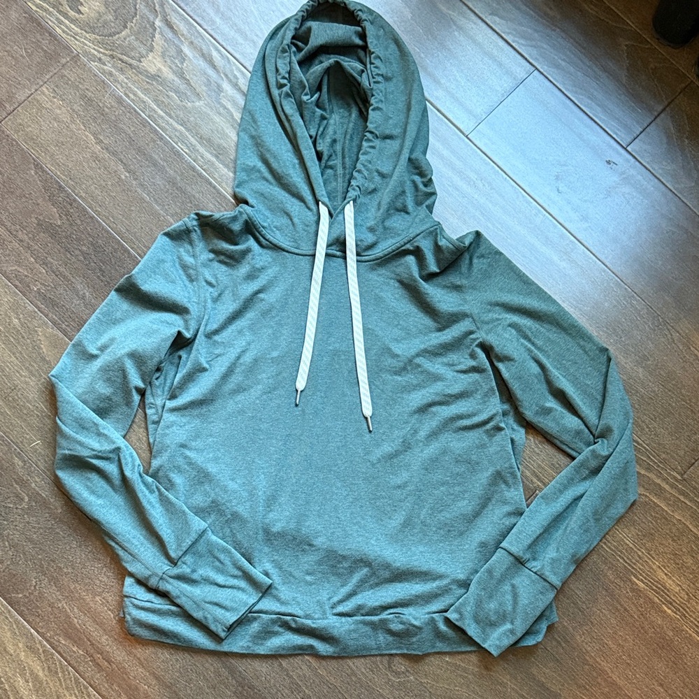 Vuori Halo Essential Hoodie
